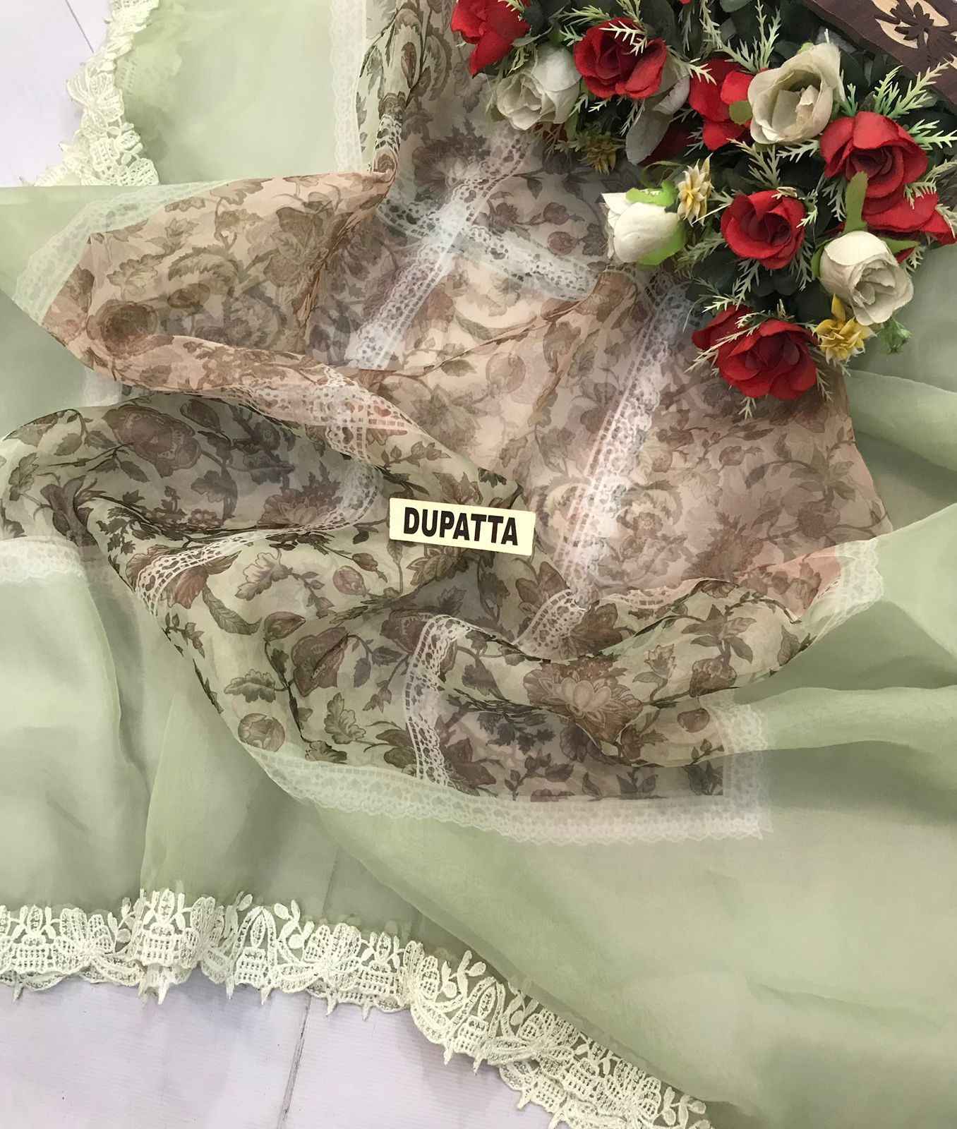 QALAMKAR LUXURY LAWN COLLECTION 2025