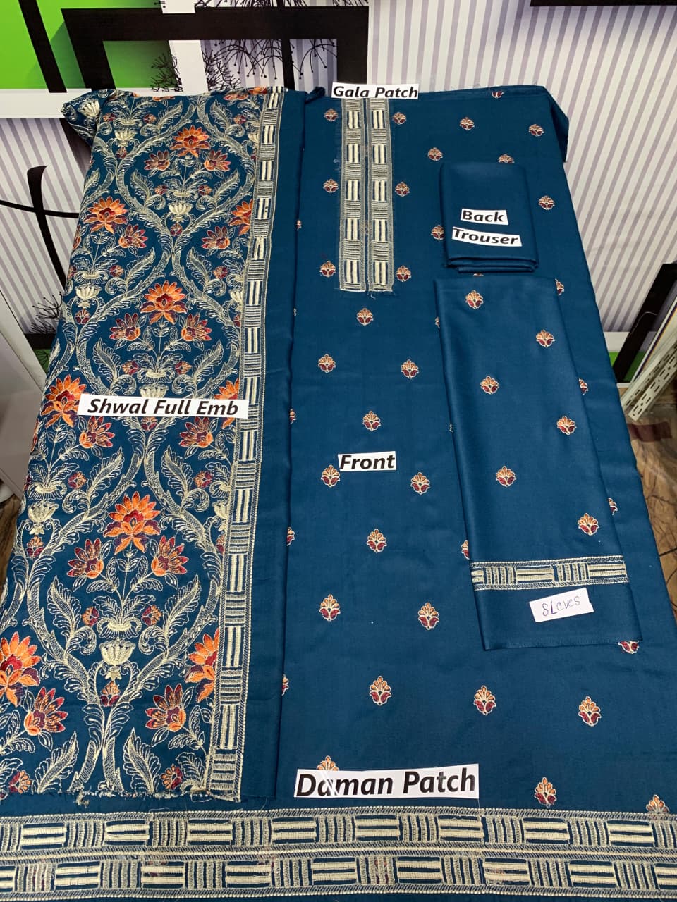 Winter Collection – Dhanak Embroidered 3-Piece Suit (Design 3)